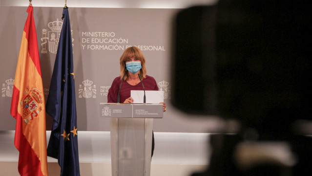 La ministra de Educación y Formación Profesional, Pilar Alegría, comparece en rueda de prensa, tras presidir la Conferencia Sectorial de Educación ante el inicio del próximo curso 2021-2022, en la sede ministerial este miércoles 25 de agosto en Madrid