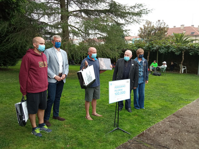 Recepción al peregrino 100.000 en Santiago