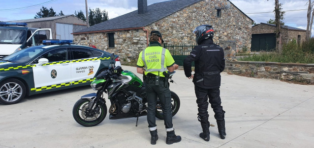 Archivo - Control de velocidad de motocicletas y ciclomotores en la provincia de Lugo.