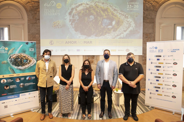 La alcaldesa de A Coruña, Inés Rey, participa en la presentación del Festival Mar de Mares