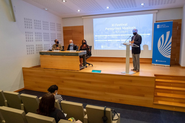 El secretario xeral de Cultura, Anxo M. Lorenzo, participa en la rueda prensa de presentación del evento