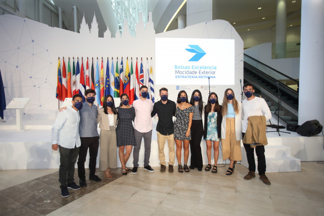 Archivo - Becas de Emigración para jóvenes en el exterior