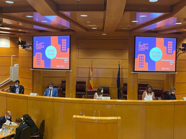 La alcaldesa de Lugo, Lara Méndez, en un acto en el Senado sobre las urbes ante el cambio climático