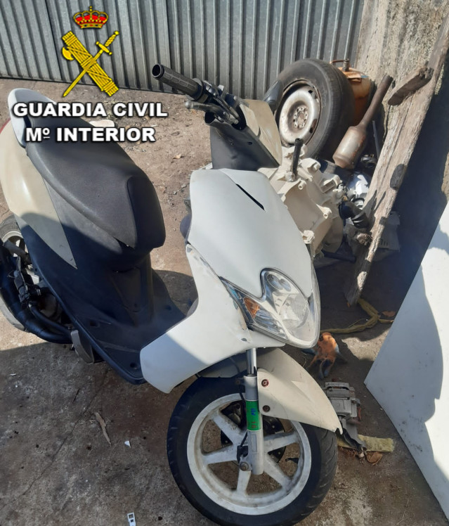 Ciclomotor en el que huyó la persona investigada