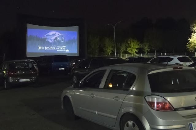 Proyección en un autocine