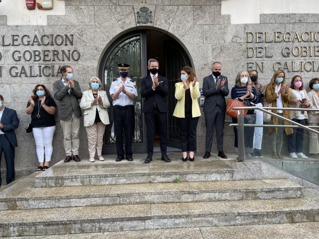 Concentración ante la Delegación del Gobierno por el crimen machista de A Coruña