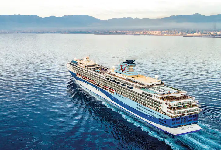 El Marella Explorer en una imagen promocional de su armadora