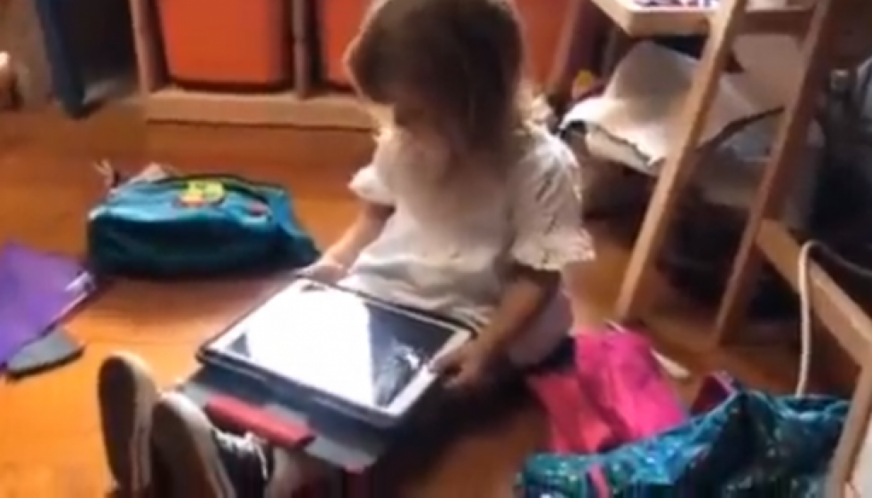 Moirama fala con Siri e non lle entende en galego