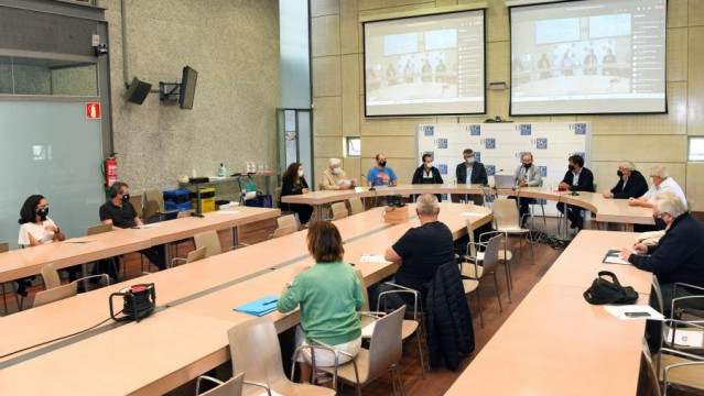 Reunión entre la USC y los sindicatos