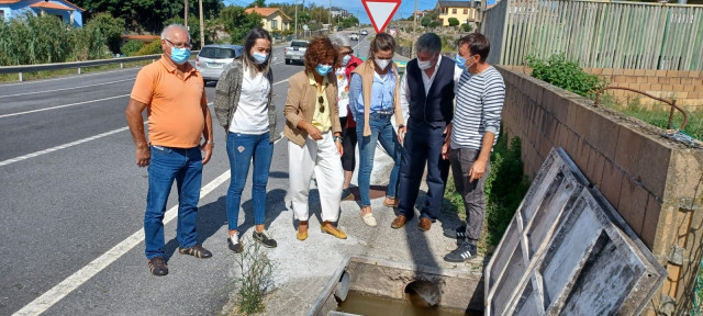 La diputada socialista Leticia Gallego, en una visita para comprobar el 