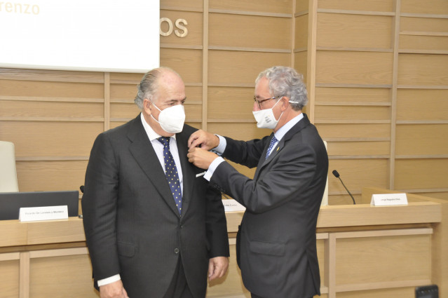 Ricardo de Lorenzo, Medalla de Oro del Consello Galego de Colexios Médicos