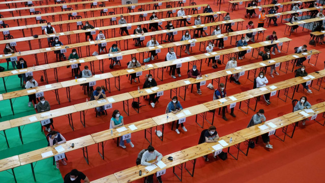 Los aspirantes realizan el segundo ejercicio