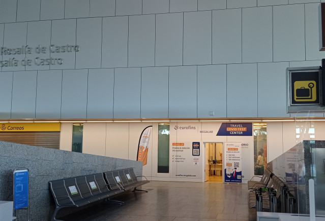Punto de diagnóstico covid-19 en el aeropuerto de Santiago-Rosalía de Castro