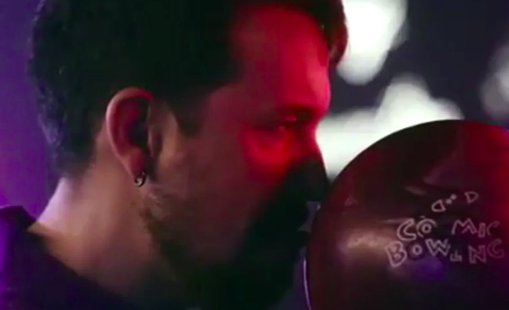 Pablo Iglesias en el anuncio de promociu00f3n de Salvados en una foto de La Sexta