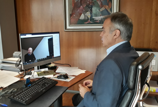 El director del IGVS, Heriberto García, participa en una mesa redonda organizada por la Rede Galega contra a Pobreza