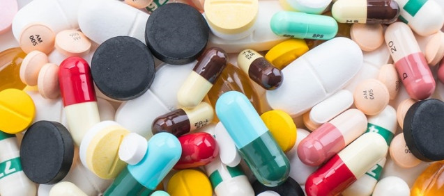 Archivo - Medicamentos, fármacos.