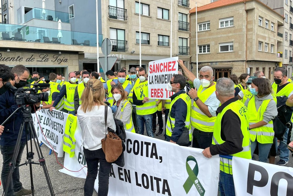 Protesta de los trabajadores de ENCE en una foto de @CeaPontevedra