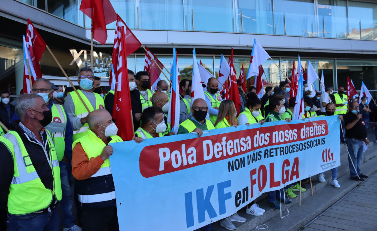 La Xunta debe mediar para evitar que IKF baje los salarios en la fábrica de A Guarda, reclaman trabajadores