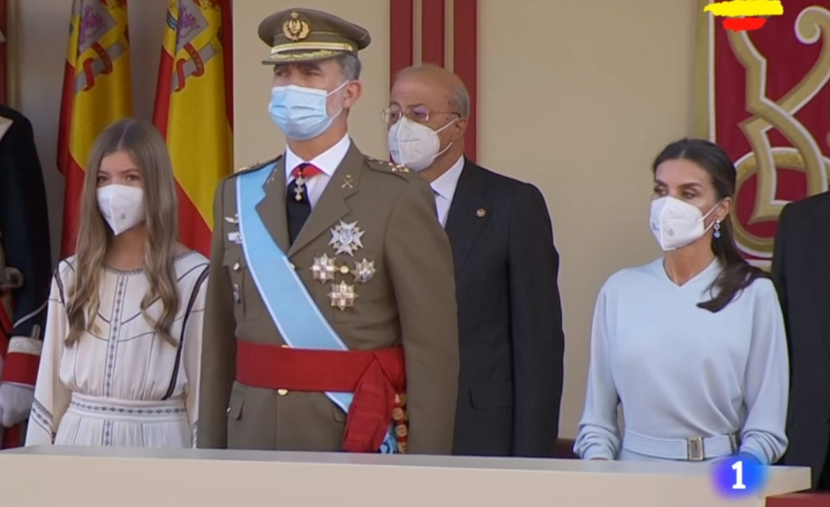 Los Reyes y la Infanta Sofía, durante el Desfile Militar con motivo del Día de la Hispanidad