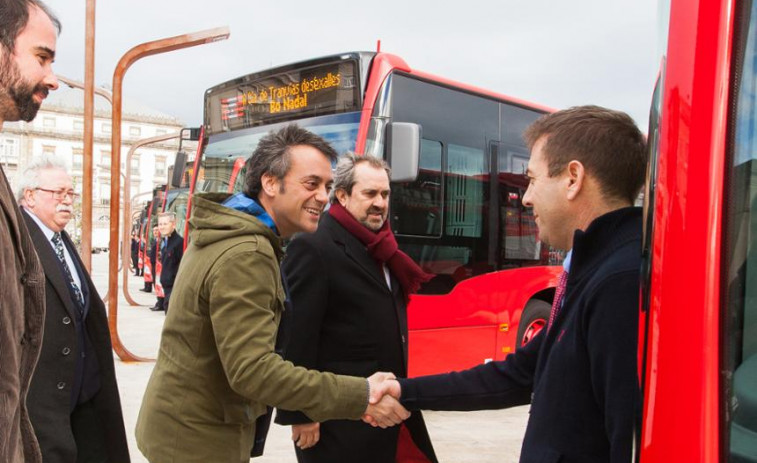 El Ayuntamiento de La Coruña reordenará en 2016 el mapa del líneas y tarifas del bus urbano