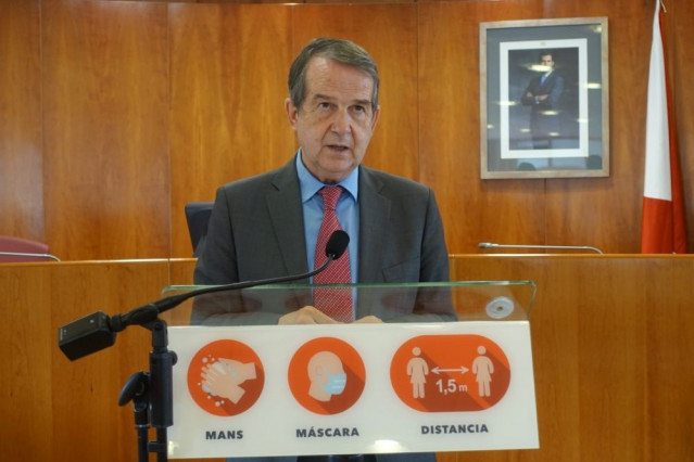 El alcalde de Vigo, Abel Caballero, en rueda de prensa, el 14 de octubre de 2021.