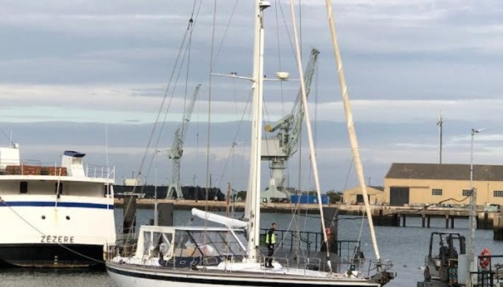 Imagen del velero intervenido en el Atlántico con 5.200 kilos de cocaína