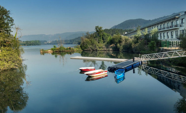 El entorno del balneario de Laias, en Cenlle (Ourense), contará con una piscina flotante termal