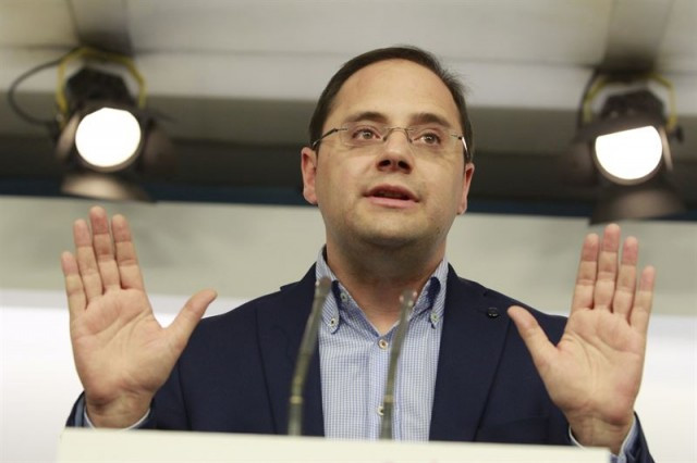 El PSOE insiste en su 'no' a Rajoy y al PP porque es sinónimo de 