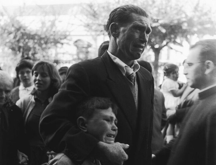 O home e o neno de Manuel Ferrol es la fotografía icono de la emigración galleg