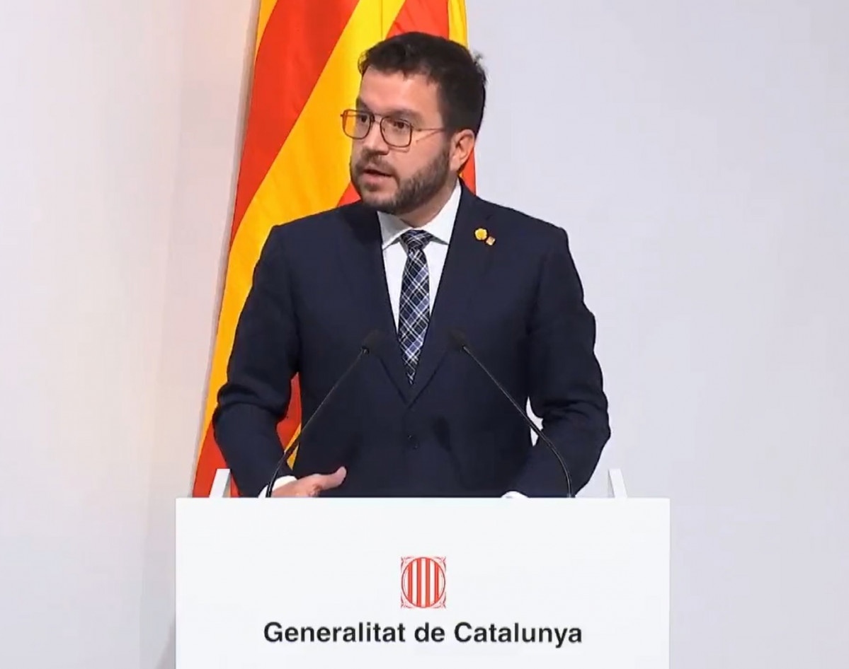 El presidente de la Generalitat, Pere Aragonès, en el acto de conmemoración del 50 aniversario de la fundación de la Assemblea de Catalunya, en la Generalitat, a 10 de noviembre de 2021, en Barcelona.