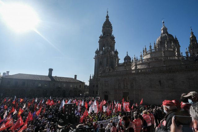 Multitudinaria manifestación convocada para demandar 