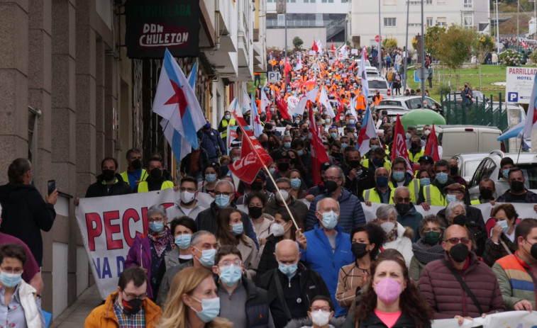 Éxito de la huelga general en A Mariña contra el cierre de Alcoa y multitudinaria manifestación en Burela