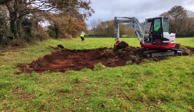 Obras para la construcción de la depuradora ecológica en Xermade (Lugo).