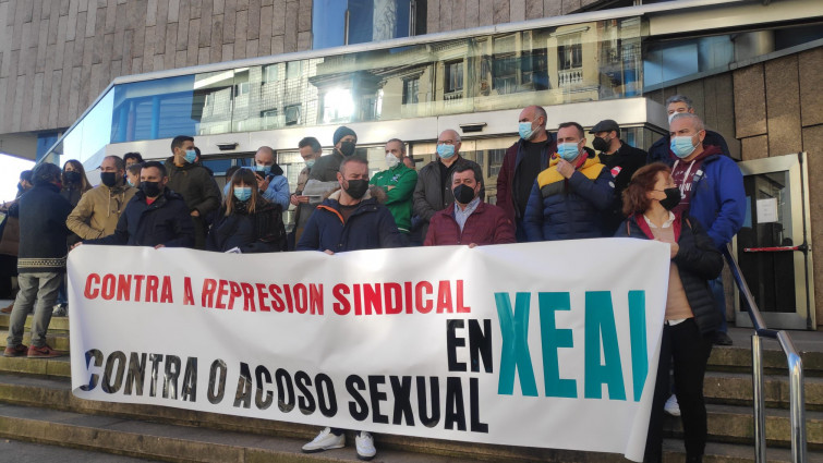 Trabajadores de Xeal, antgua Ferroatlántica, dan su apoyo a una compañera que denunció abuso sexual y laboral
