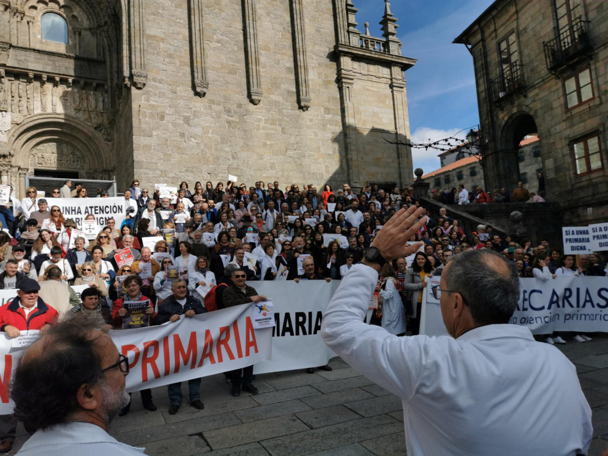 Archivo - Manifestación de médicos de atención primaria este sábado en Santiago de Compostela