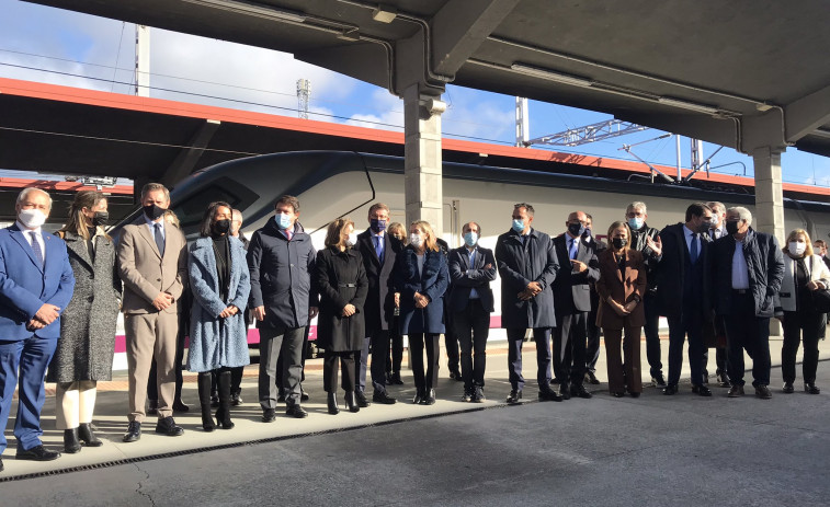 Primer viaje en AVE a Galicia: de Madrid a Ourense en 2 horas y 19 minutos con velocidades por encima de los 300km/h