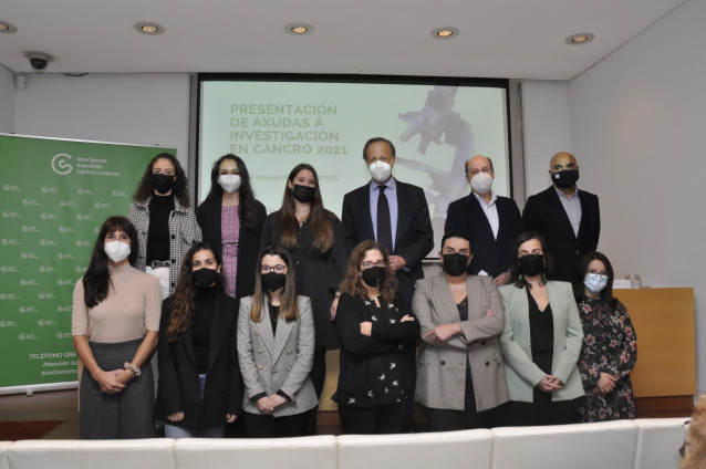 Grupo de investigadores y profesionales sanitarios de la provincia de A Coruña que reciben apoyos económicos de la Asociación Española Contra el Cáncer