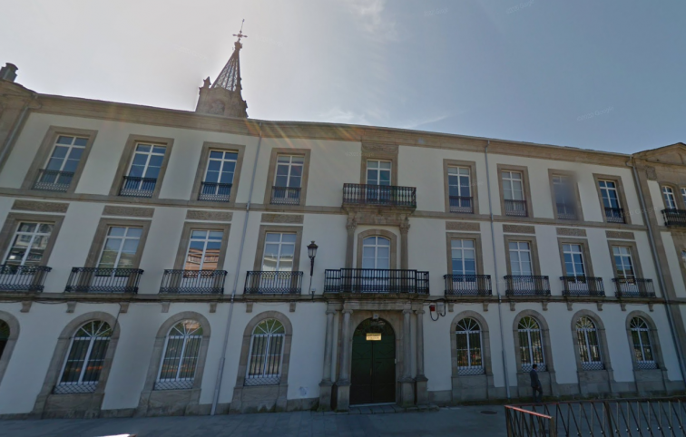 70 estudiantes del Colegio Franciscanos de Lugo permanecen aislados por un brote con 17 positivos​