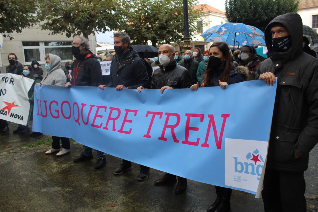 Protesta del BNG en Lugo para reclamar un tren 
