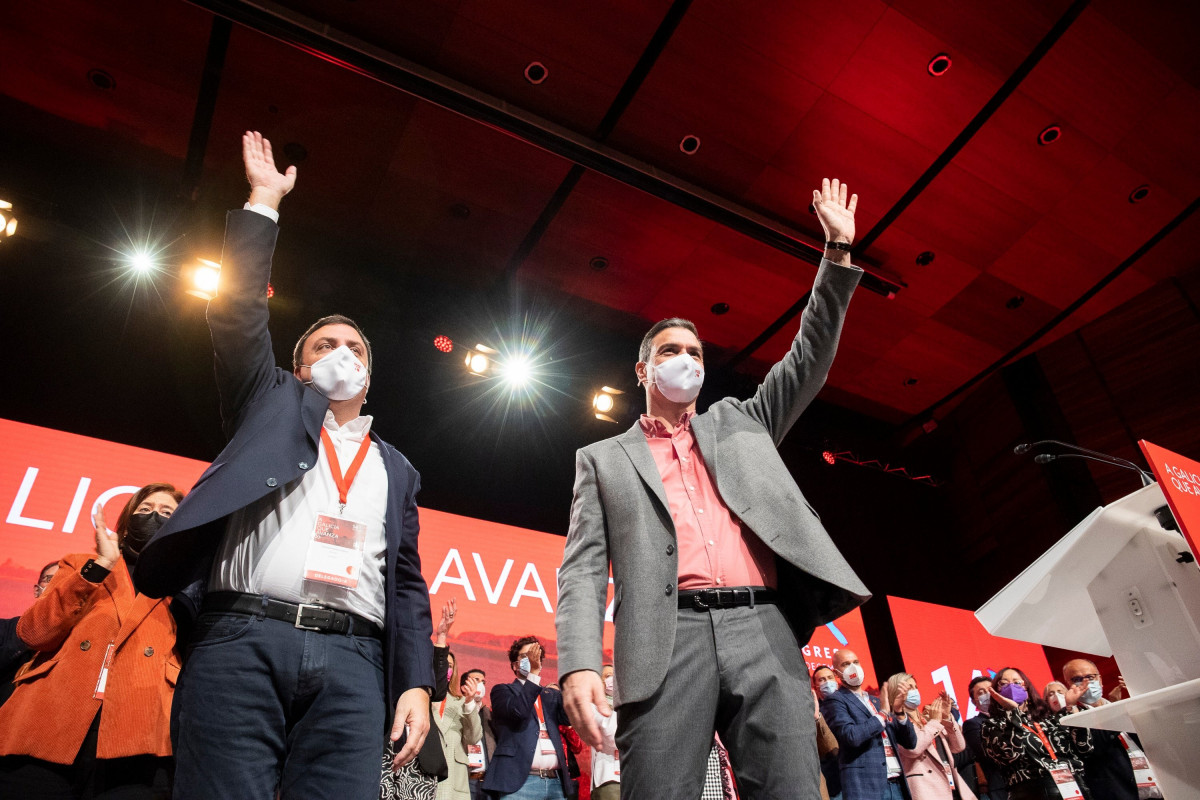 EuropaPress 4132553 secretario xeral psdeg valentin gonzalez formoso junto presidente gobierno