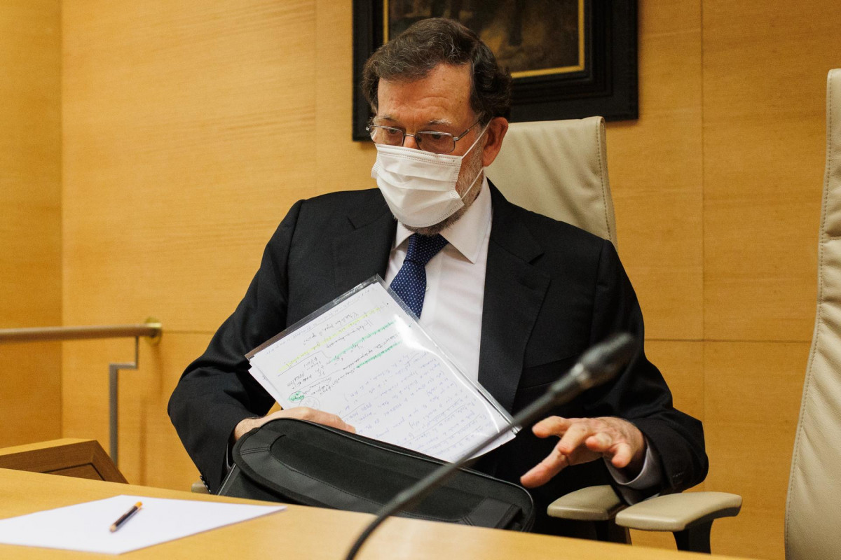 El expresidente del Gobierno, Mariano Rajoy, al inicio de su comparecencia en la comisión que investiga la operación ‘Kitchen’, en el Congreso de los Diputados, a 13 de diciembre de 2021, en Mad