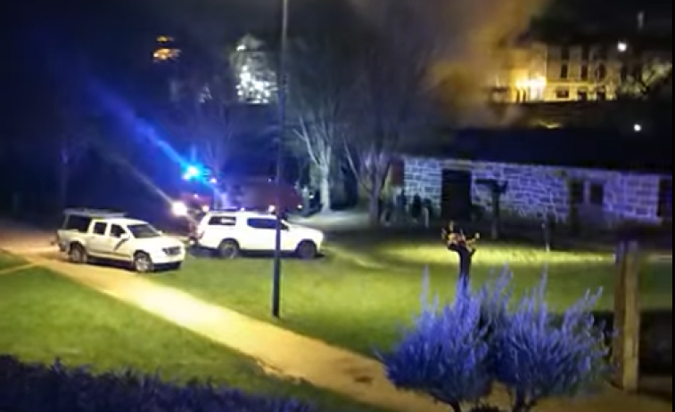 El Museo do Coiro de Allariz sufre fuertes destrozos debido a un incendio sin daños personales (vídeo)