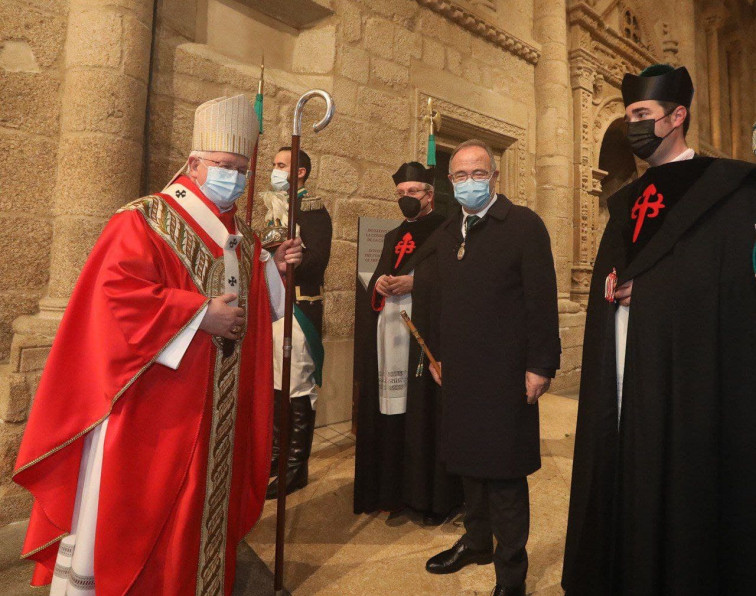 Ofrenda al Apóstol: Bugallo pide prudencia y Barrio cuestiona a los que siguen el saber humano y no el de Dios