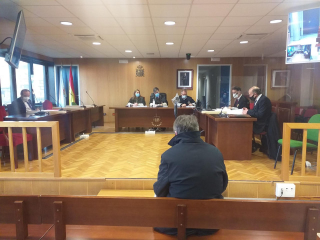 Entrenador juzgado y condenado en Vigo a 2 años de cárcel por abuso sexual a una menor.