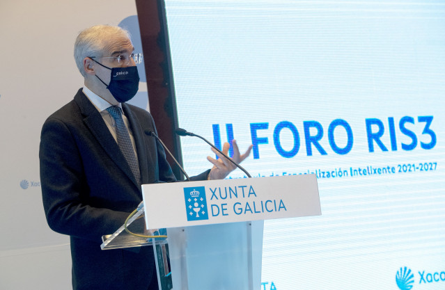 El vicepresidente segundo y conselleiro de Economía, Empresa e Innovación, Francisco Conde, clausura el II Foro RIS3, centrado en el proceso de elaboración de la nueva Estratexia de Especialización Intelixente de Galicia (RIS3)
