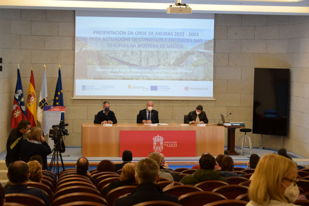 El presidente de la Diputación de Lugo, José Tomé, encabeza un encuentro con responsables locales de ayuntamientos de zonas declaradas Reservas de la Biosfera en la provincia de Lugo
