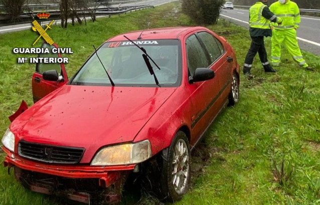 Salida de vía en O Porriño que el joven aprovechó para escapar corriendo.