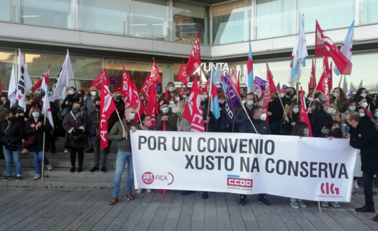 El seguimiento a la huelga en el sector de la conserva ronda el 100%, según los sindicatos convocantes​