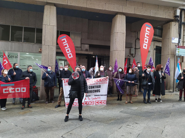 Protesta de personal del Ayuntamiento de Ourense.