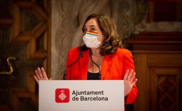 Ada Colau, la actriz frustrada a la que persiguen “los lobbies”